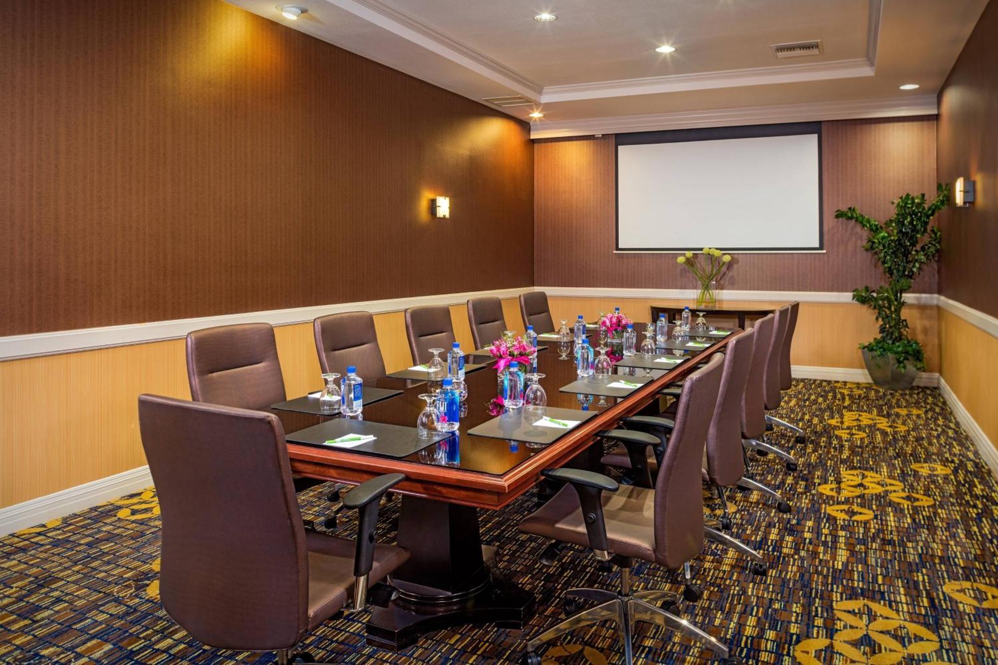Courtyard By Marriott Los Angeles Pasadena/Monrovia Exterior photo