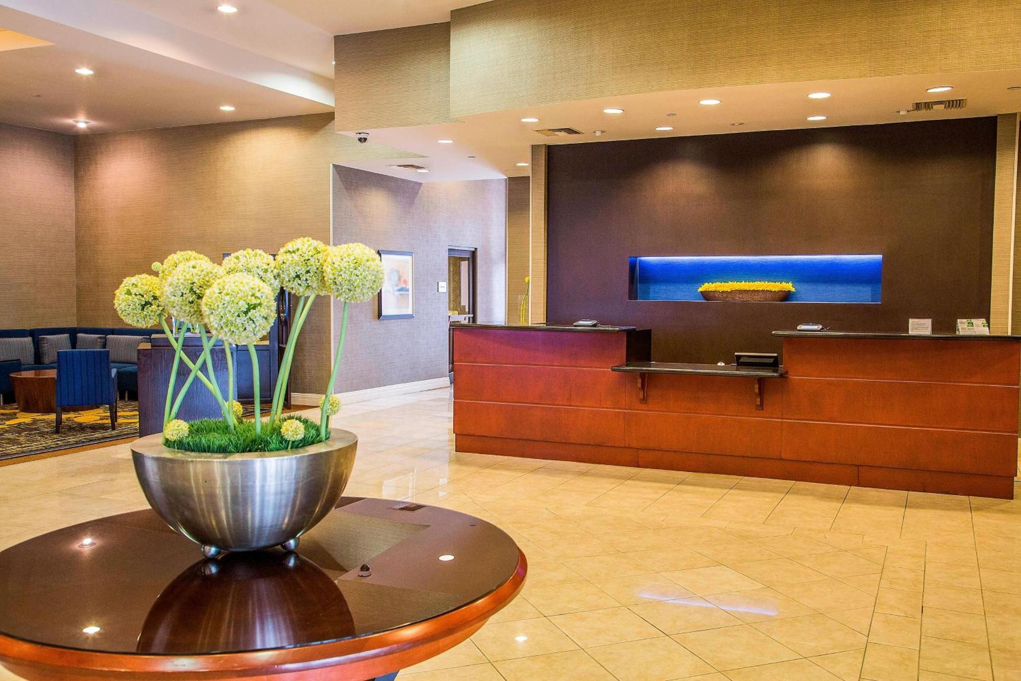 Courtyard By Marriott Los Angeles Pasadena/Monrovia Interior photo